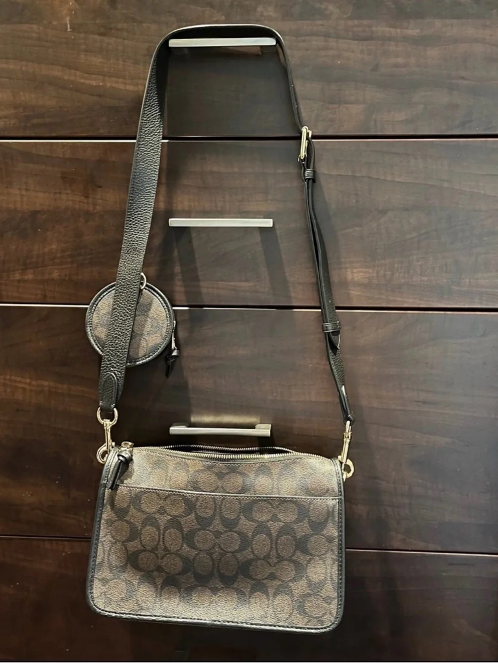 COACH PENNY CROSSBODY WITH COIN CASE IN SIGNATURE CANVAS BLACK/BROWN LIKE NEW! - Picture 3 of 4